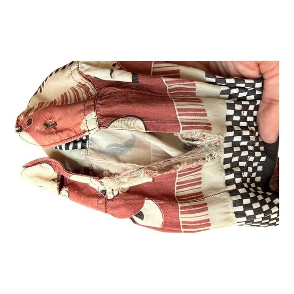 Upcycle Patchwork Shirt Bode Inspired / Damaged / For Repair / Textile Art Piece - Picture 8 of 9